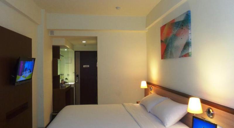 Everyday Smart Hotel - Malang Exterior photo