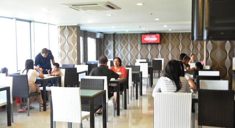 Everyday Smart Hotel - Malang Exterior photo